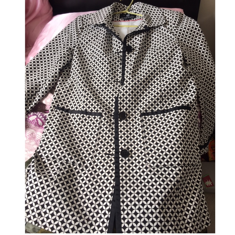 Spring Jacket - Picture 2 of 4